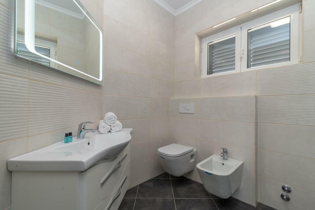 Villa Confido Luxury Apartment 01 Donji Seget Екстериор снимка