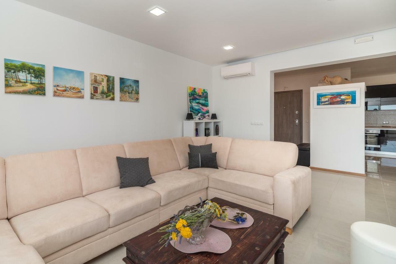 Villa Confido Luxury Apartment 01 Donji Seget Екстериор снимка