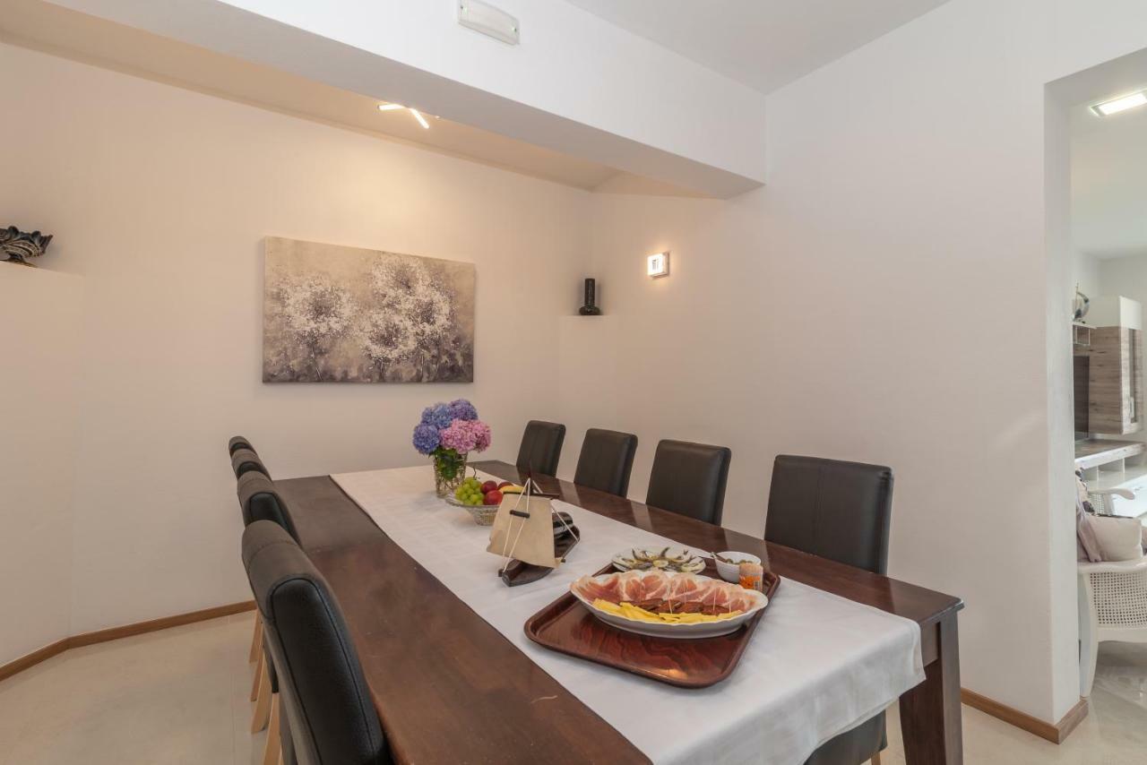 Villa Confido Luxury Apartment 01 Donji Seget Екстериор снимка