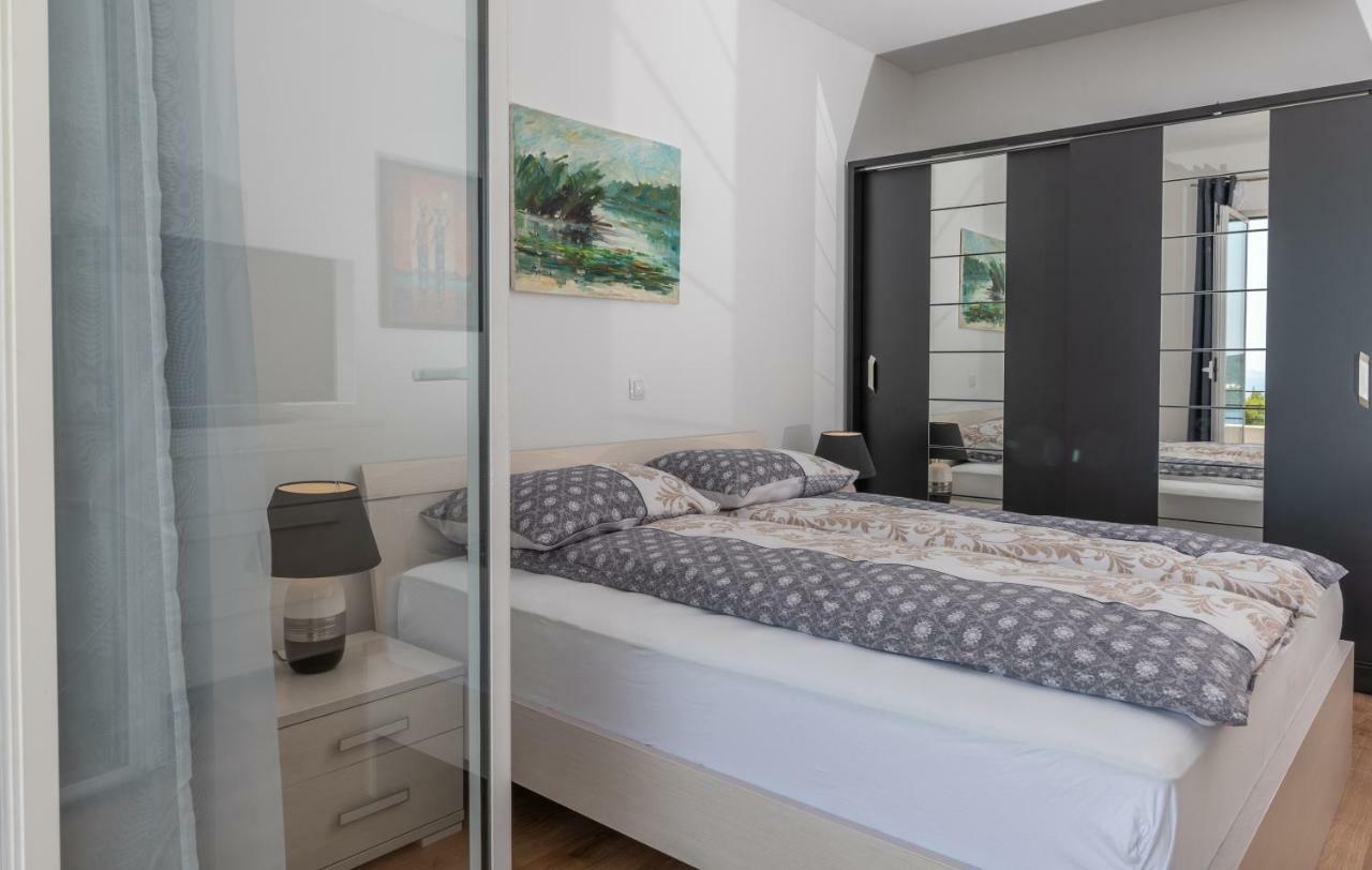 Villa Confido Luxury Apartment 01 Donji Seget Екстериор снимка