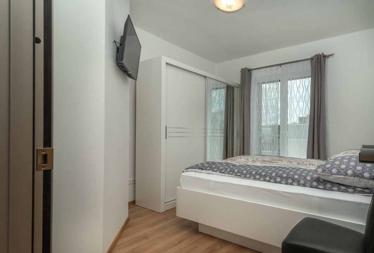 Villa Confido Luxury Apartment 01 Donji Seget Екстериор снимка